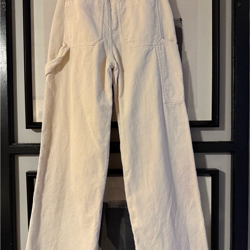 Women's Cream Wide-Leg Cropped Corduroy Pants - Picture 7 of 12